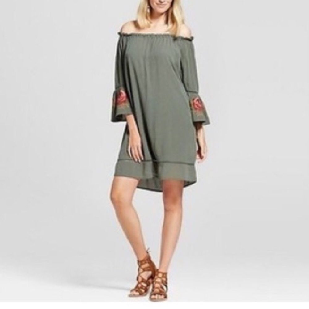 Knox Rose Green Embroidered Bell Sleeve Dress Size XS